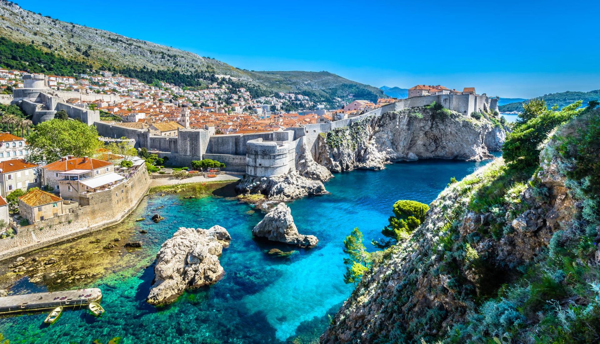 Dalmatia: Pearl of the Adriatic Between Crystal Sea and Hidden Treasures